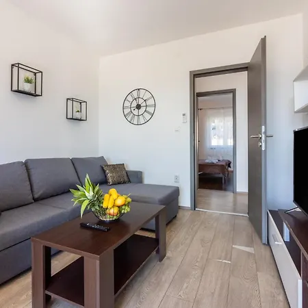 Апартаменты Brzica *