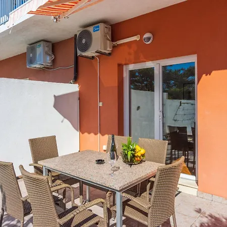 Brzica Апартаменты Нови-Винодолски