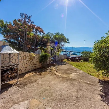 Апартаменты Brzica