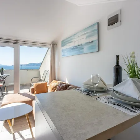 Brzica * 诺维·维诺多尔斯基